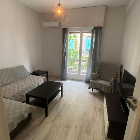 Lovely Apartment/1Bedroom Next To Metro Athens Exterior photo